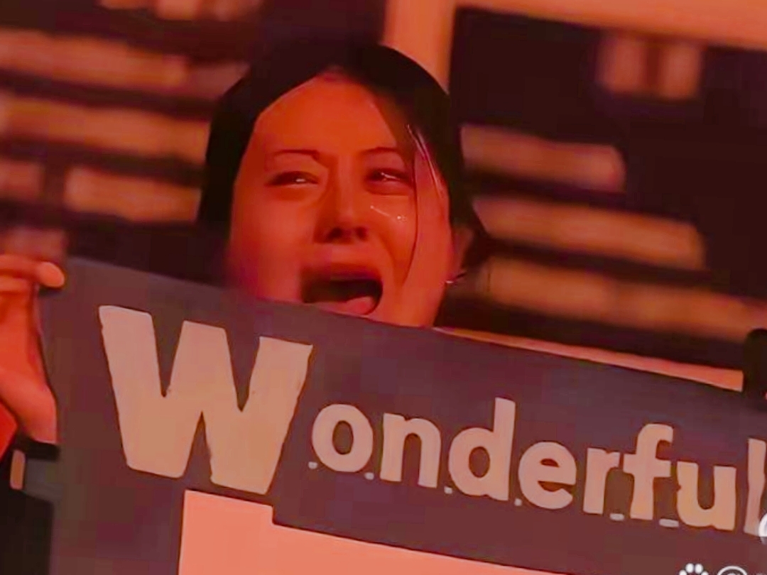 爱游戏官方推荐游戏合集反败为胜首场状态出色，美国队观众沸腾！，莎拉波娃重返赛场观众掌声雷动的简单介绍