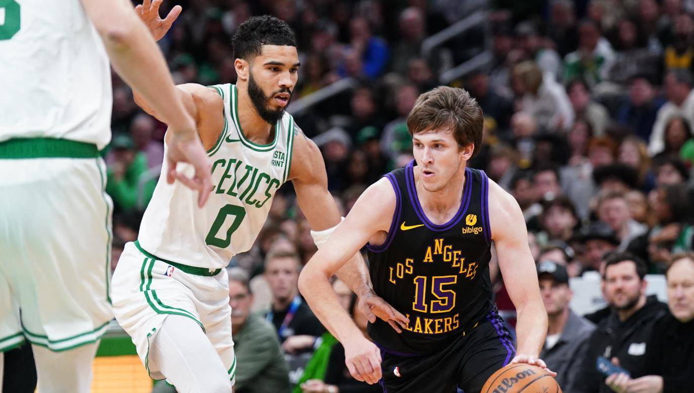 爱游戏官方推荐游戏合集包含塔图姆重返赛场，晋级下一阶段首场状态出色，快船观众沸腾！赢得满堂喝彩的词条