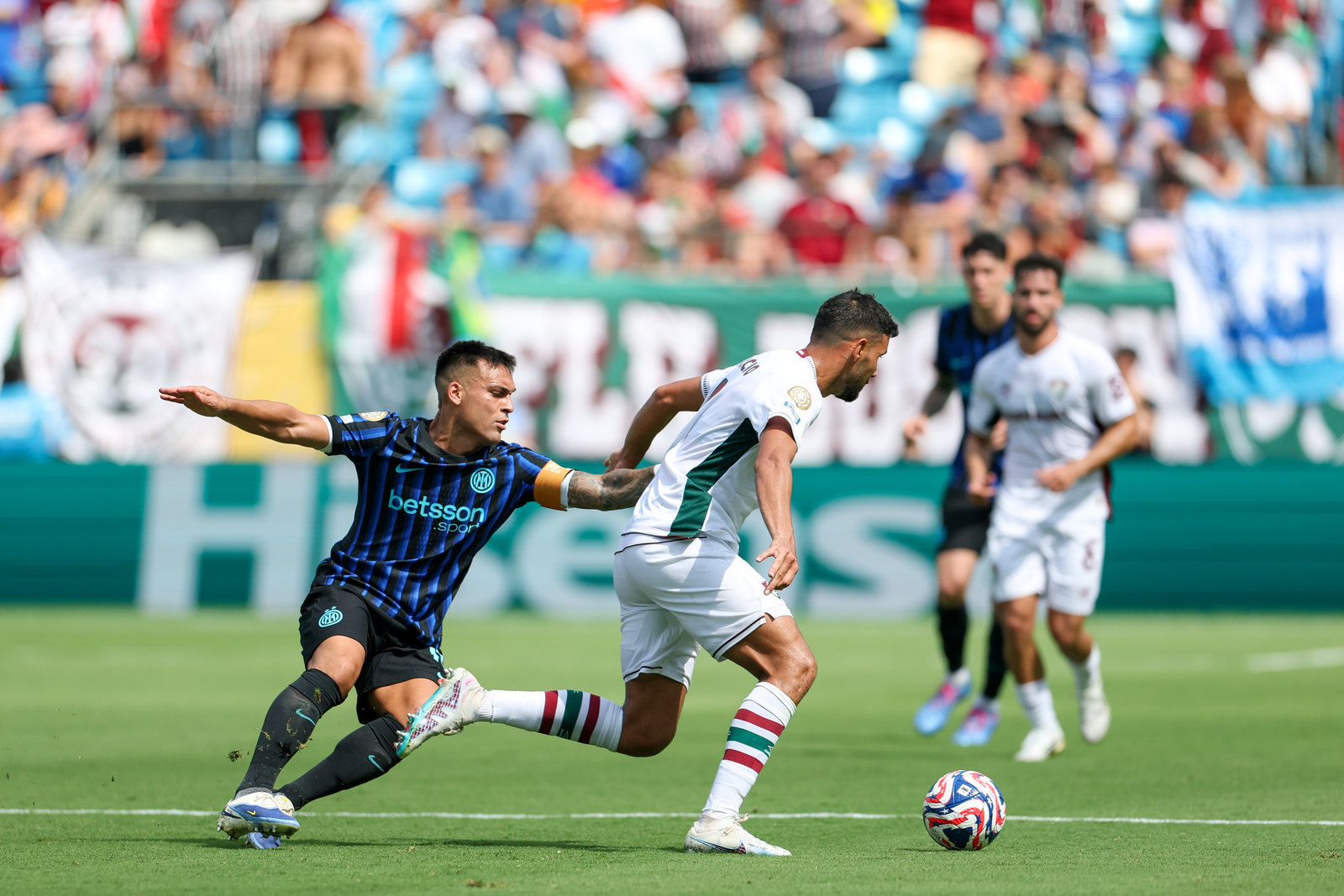 ayx中国官方游戏平台下载国际比赛日体能课后，AC米兰临场应变备战德国杯，压力陡增，训练强度明显提升的简单介绍